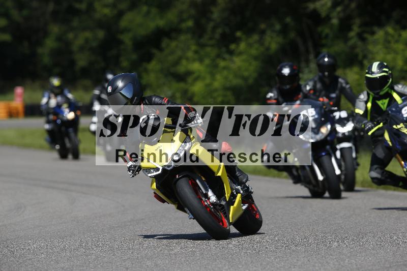 /Archiv-2024/29 12.06.2024 MOTO.CH Track Day ADR/Gruppe blau/28